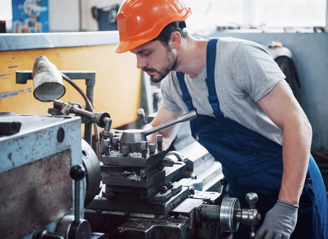 Fabrication de haute précision: là où la précision répond à l'excellence