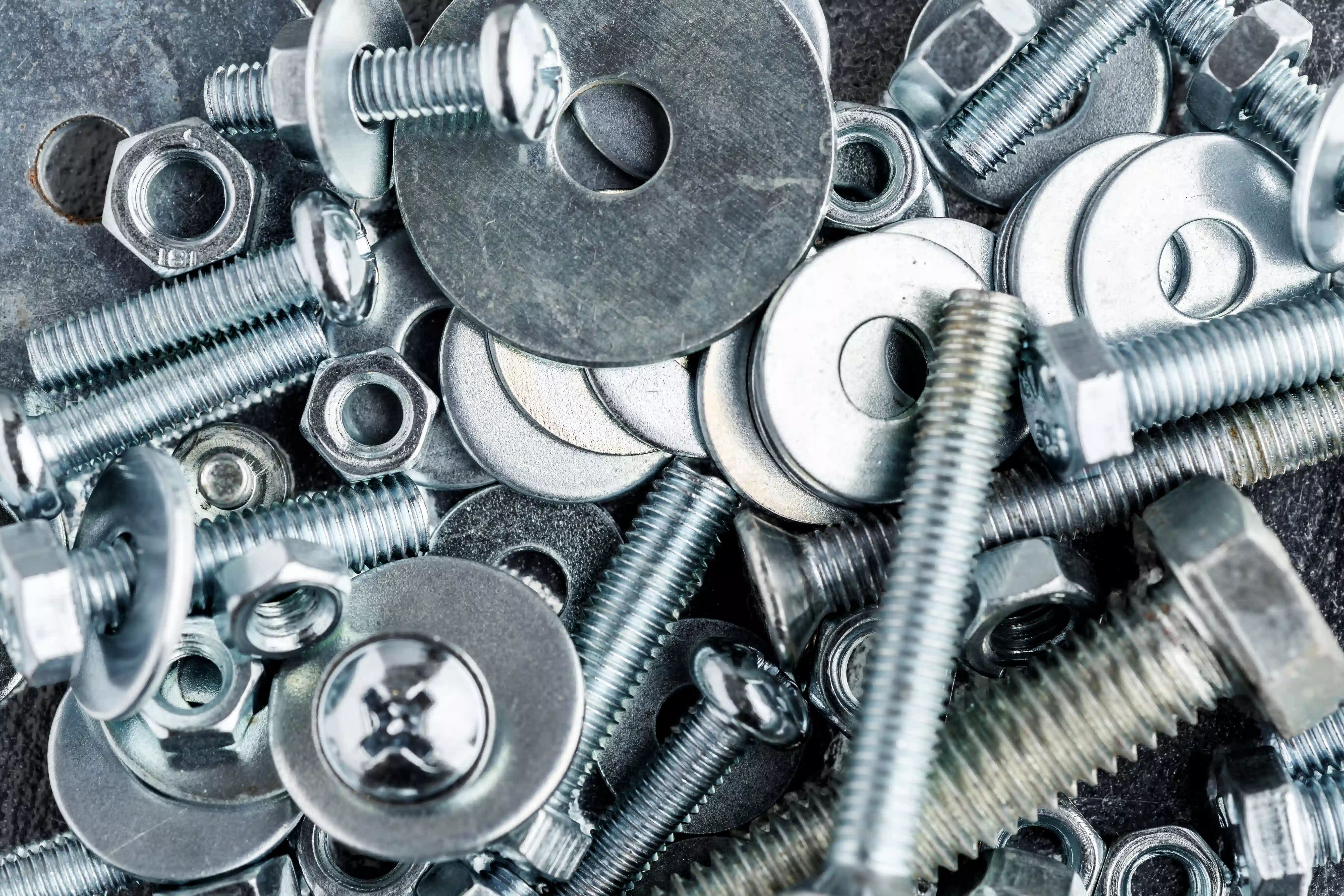 washer_bolts_and_nuts.webp